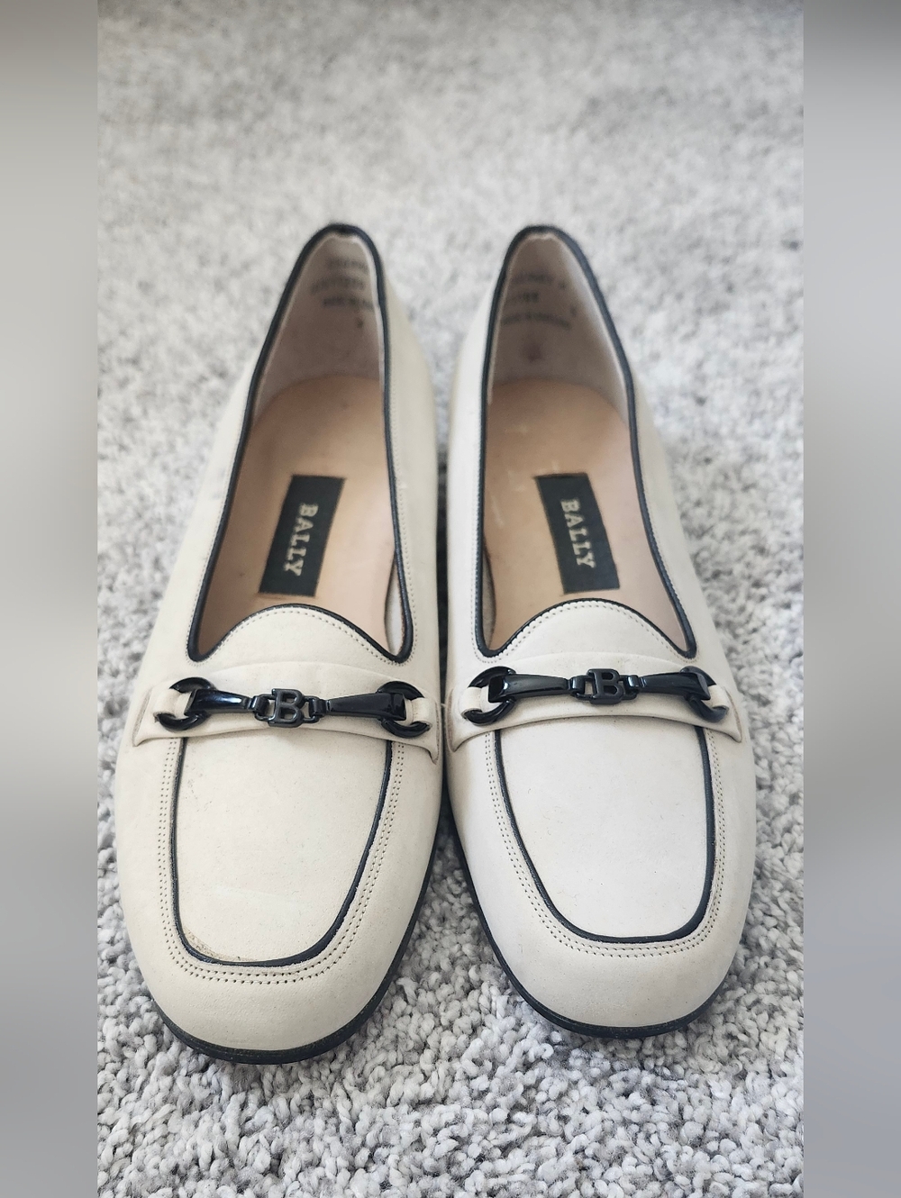 NWD Bally $416 Vintage Suede Leather Loafers Size 6 White Made In UK